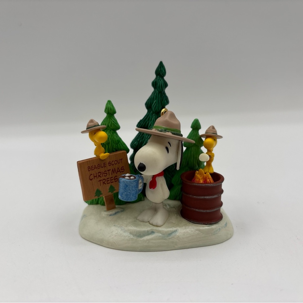 Hallmark Christmas Ornament Dated 2011 The Peanuts Gang Holiday En-tree-preneurs